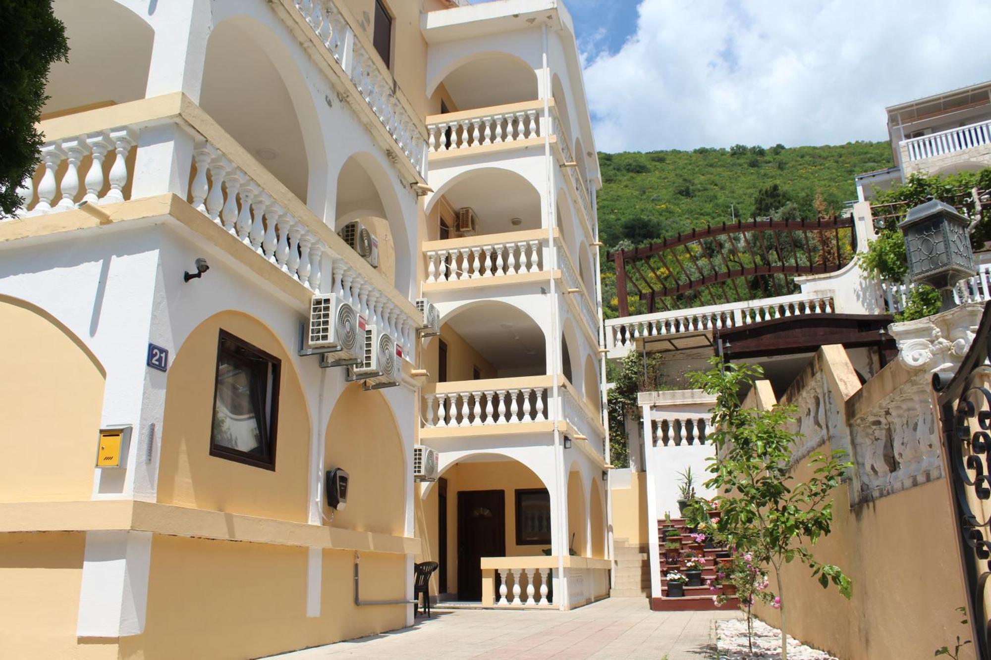 Apartmani Lime Petrovac Exterior foto